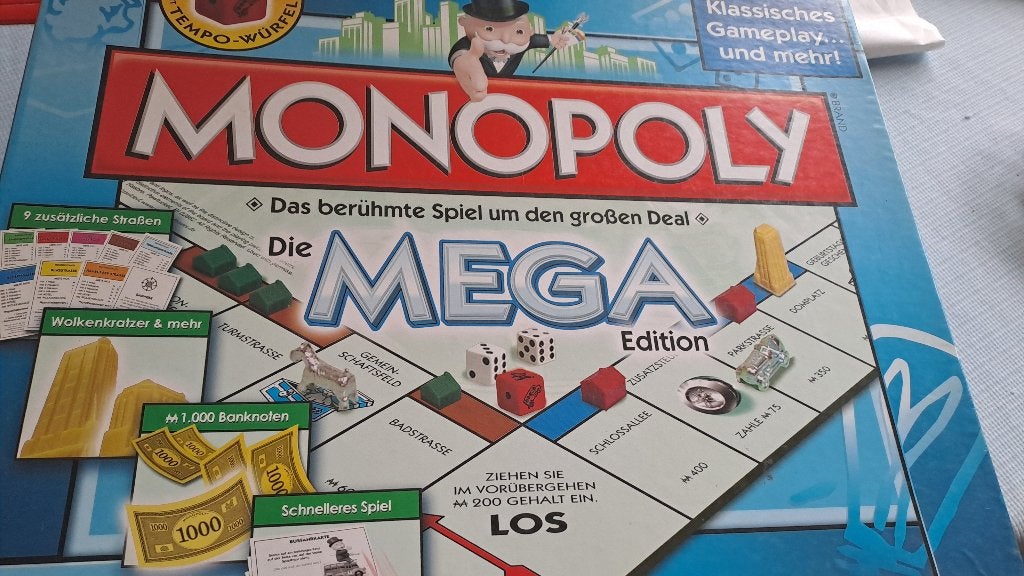 Monopoly mega edition duits, Vijf spelers of meer, Ophalen of Verzenden, Gebruikt