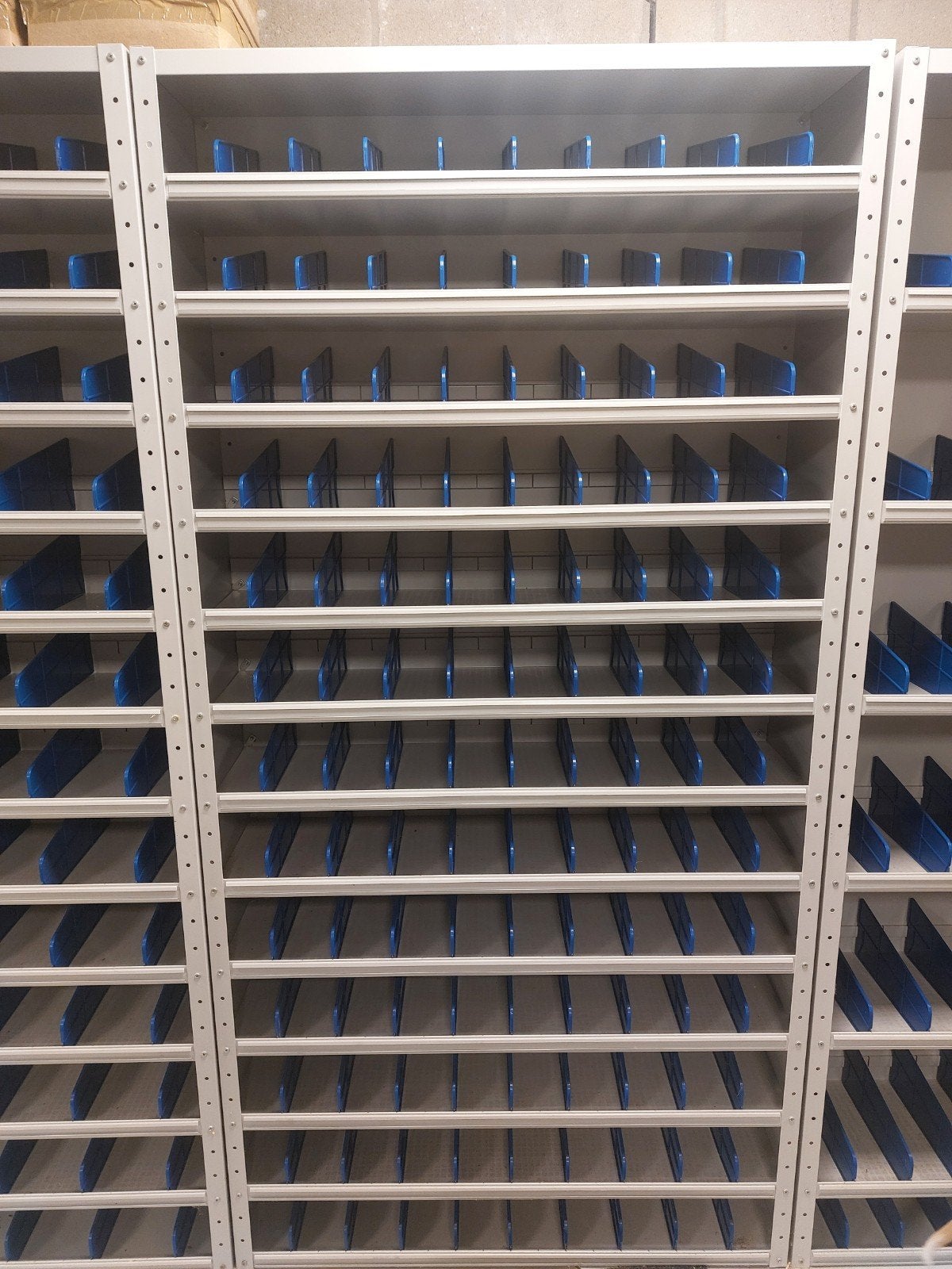 5x Archiefkast met 362 blauwe vakverdelers, 198x100x30cm, Zakelijke goederen, Kantoor en Winkelinrichting | Magazijn, Stelling en Opslag