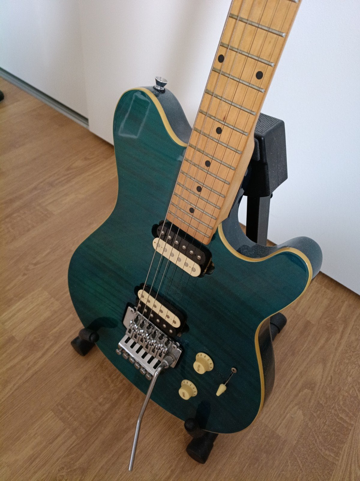 ALDEN elektrische gitaar  en Jay Turser elektrische gitaar, Ophalen of Verzenden, Zo goed als nieuw, Solid body, Overige merken