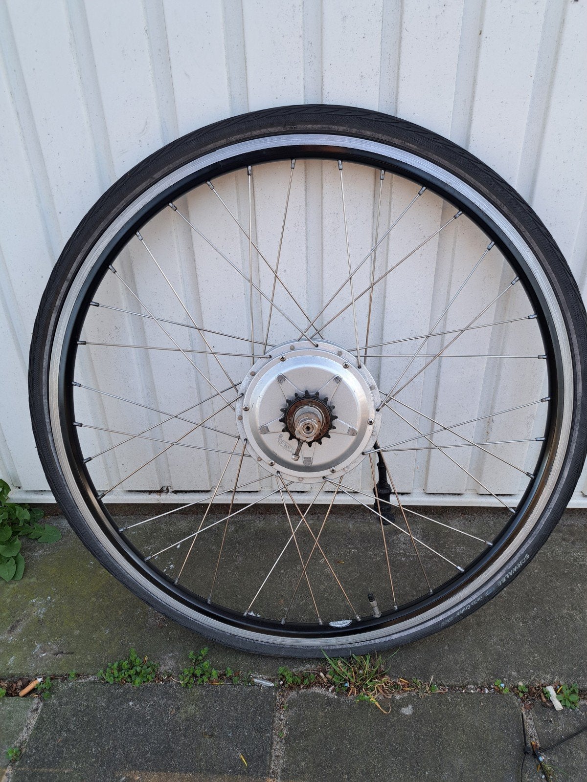 28 inch Elektrische Voorwiel met Motor Kijk Foto's aub, Elektrische fiets, Ophalen of Verzenden, Zo goed als nieuw, Motor