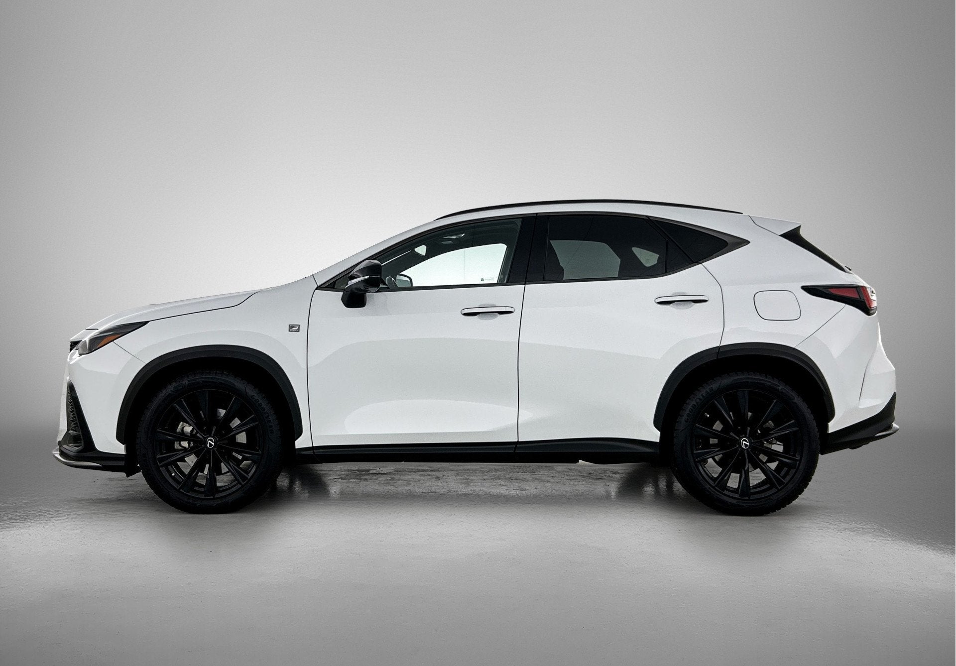 Lexus NX 450h+ AWD F Sport Line | Memory Seats | Schuif/Kant, Auto's, Lexus, Automaat, 12 maanden, Gebruikt, 4 cilinders