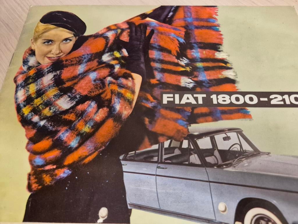Jaren 60 Fiat 1500 folder óók luxe stationcar in two tone, Ophalen of Verzenden, Overige merken