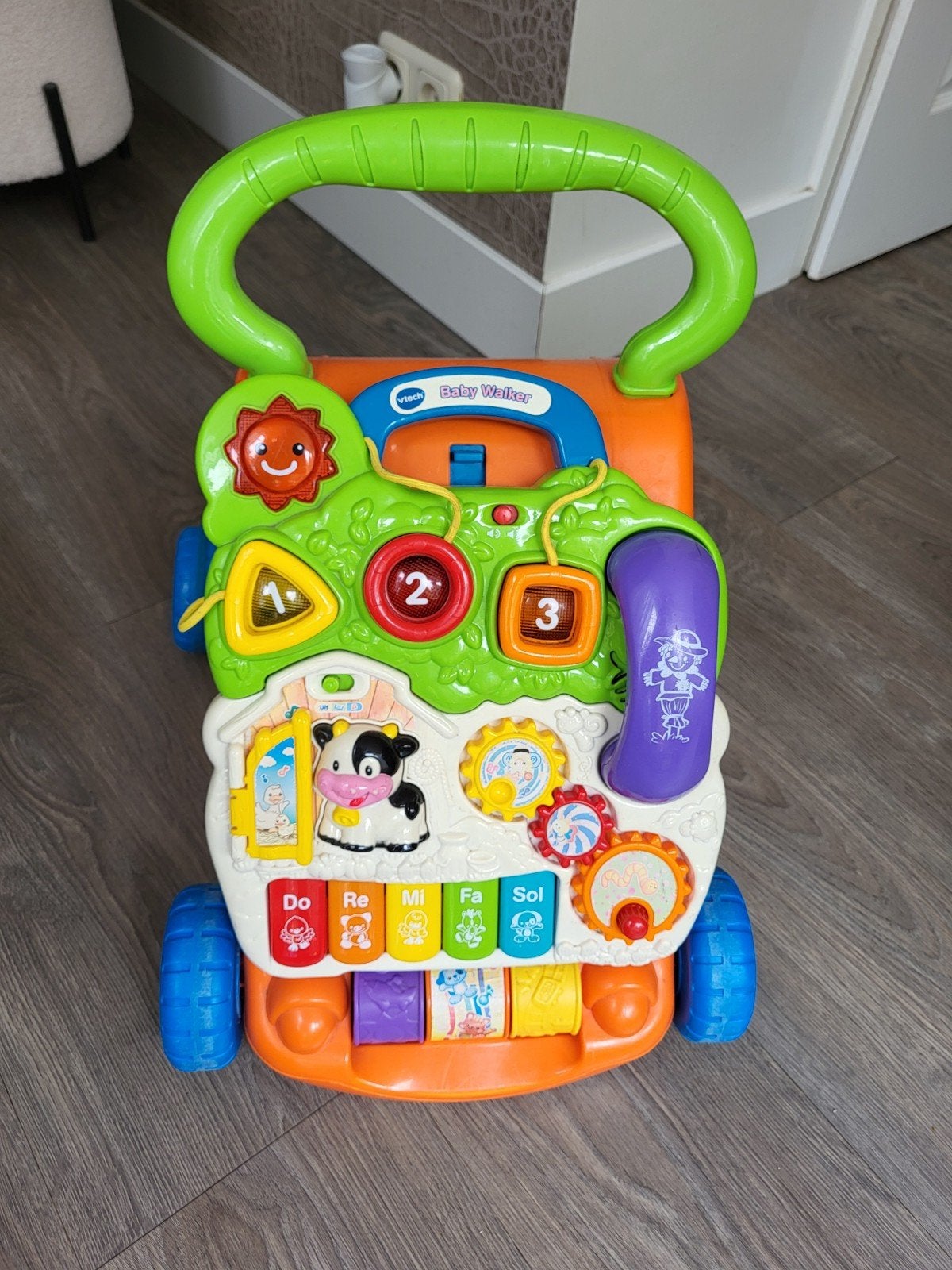 VTech Babywalker met verstelbare rem en activiteitenpaneel, Ophalen