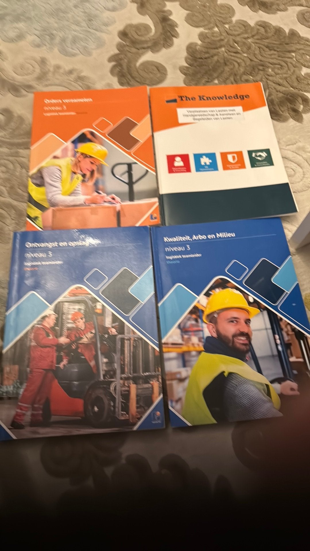 Logistiek leer en werkboeken, Ophalen, Nieuw, Overige niveaus
