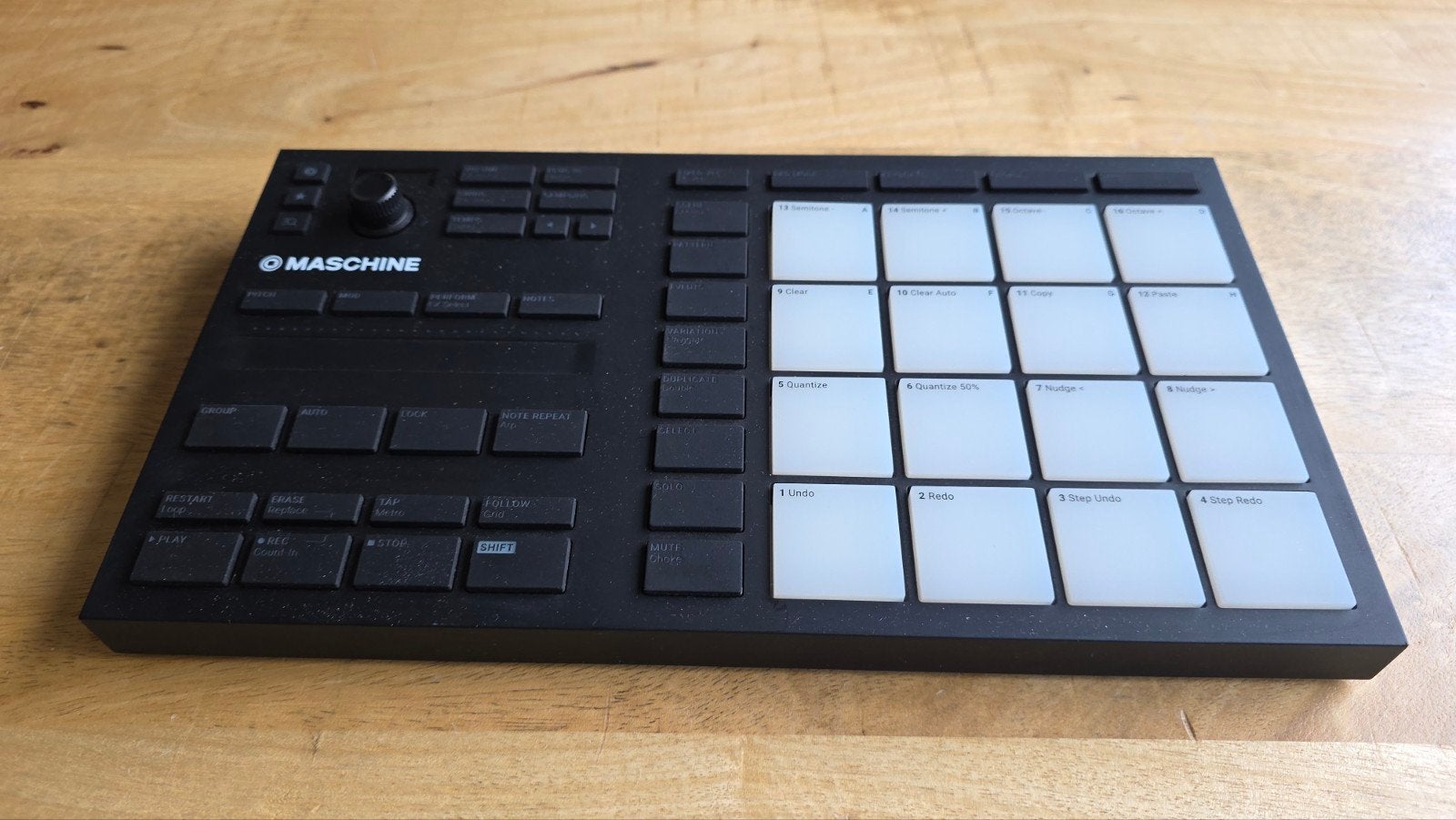 Native Instruments Maschine Mikro Mk3, Muziek en Instrumenten, Ophalen of Verzenden