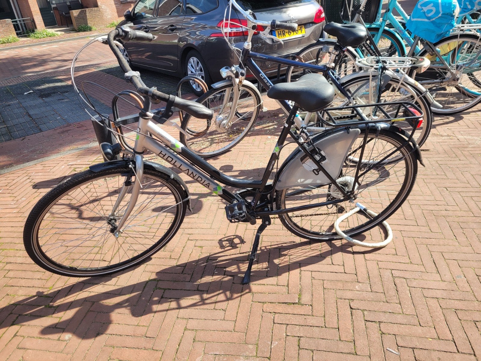Hollandia damesfiets 28 inch – opknapper / lekke banden, Fietsen en Brommers, Ophalen, Gebruikt, Overige merken, (Extra) lage instap