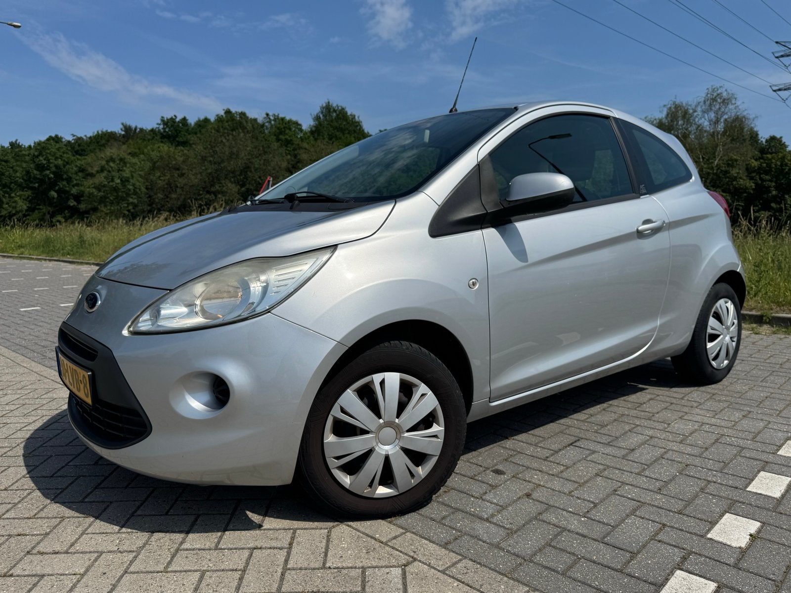 Ford Ka 1.2 2010 | Nieuwe APK tot juni 2027, Auto's, Voorwielaandrijving, 1242 cc, 4 cilinders, 4 stoelen