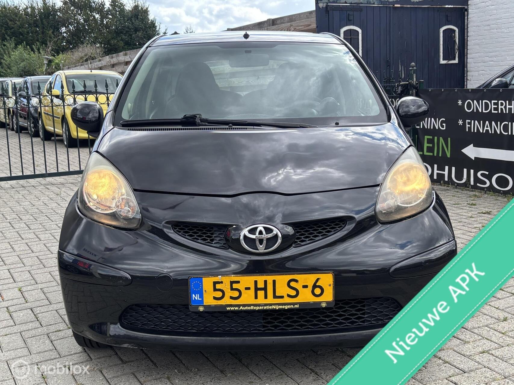 Toyota Aygo 1.0-12V + 5drs | apk !, Voorwielaandrijving, Gebruikt, 4 stoelen, Origineel Nederlands