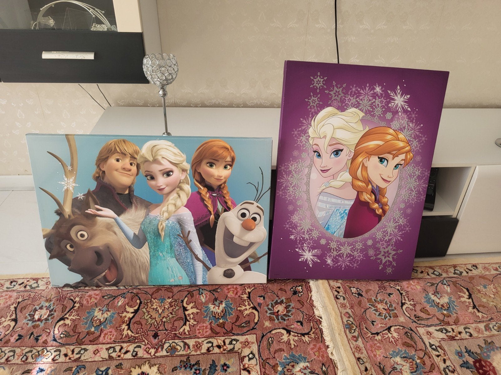 2 Frozen schilderijen gratis, Ophalen, Minder dan 50 cm, Gebruikt, Schilderij