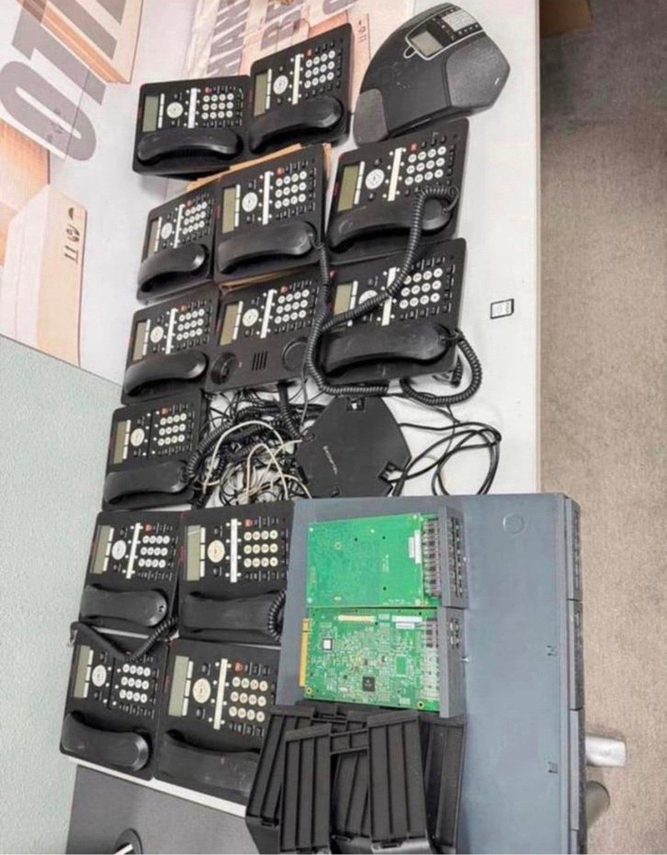 XL Kantoor SET - Avaya ip500 v2 konftel 300Mx 13x telefoon, Telecommunicatie, P, P, P, Ophalen of Verzenden