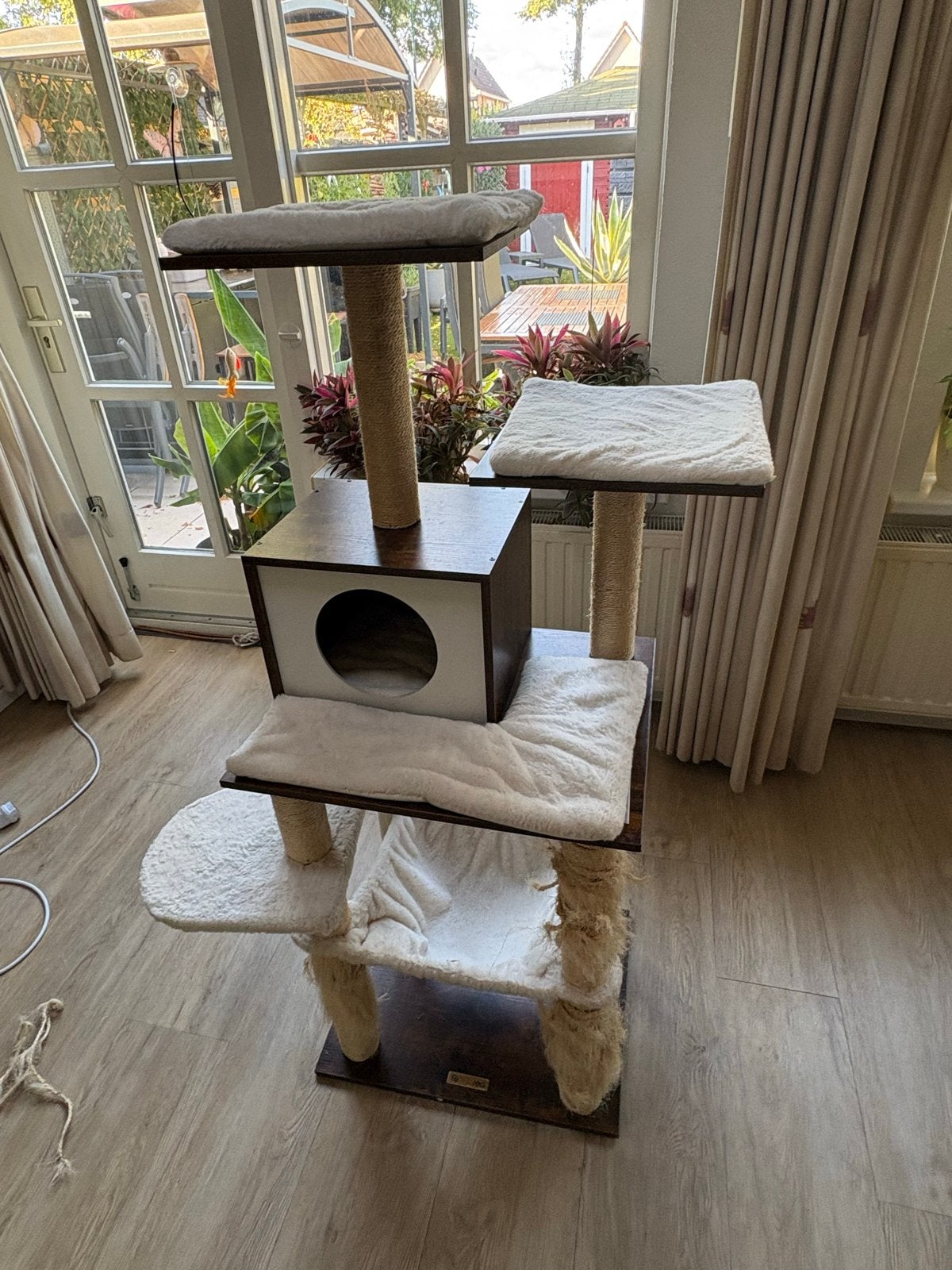 Zichtbaar gebruikte krabpaal voor katten. Feandrea, Dieren en Toebehoren, Ophalen, Gebruikt, Overig speelgoed