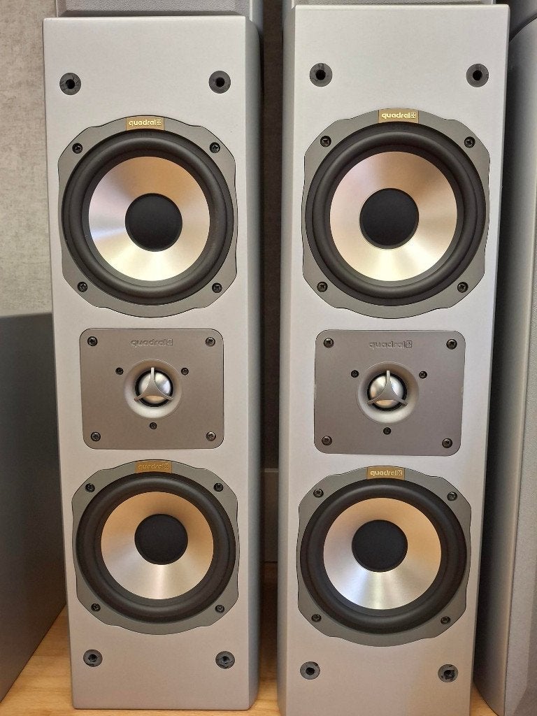 Quadral Ascent-Base Center speaker., Zo goed als nieuw, 120 watt of meer, Front, Rear of Stereo speakers, Ophalen