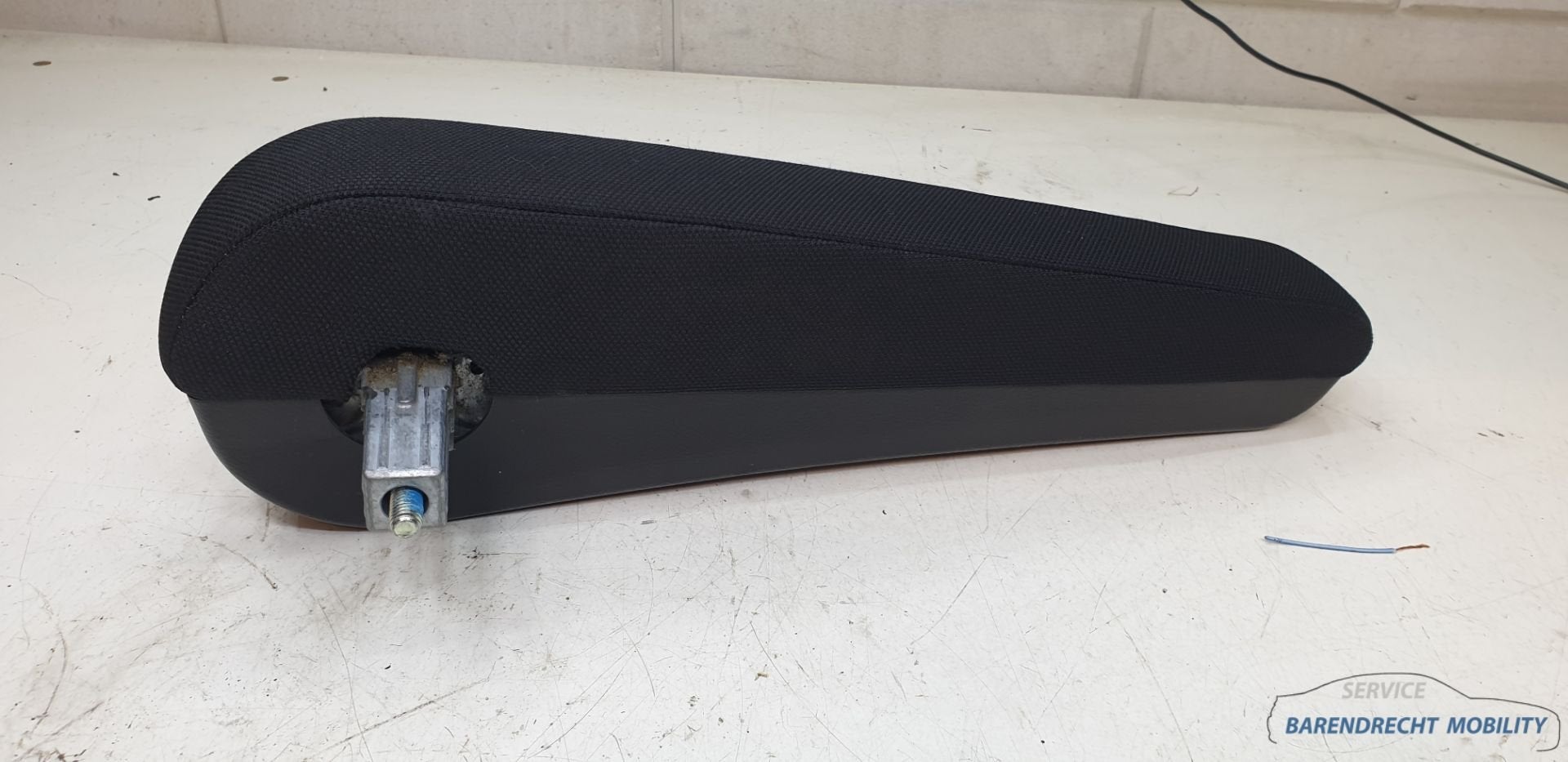 Armleuning links Vito Viano W639 linker armsteun 2004 / 2014, Auto-onderdelen, Gebruikt, Mercedes-Benz AG, Mercedes-Benz, Ophalen of Verzenden