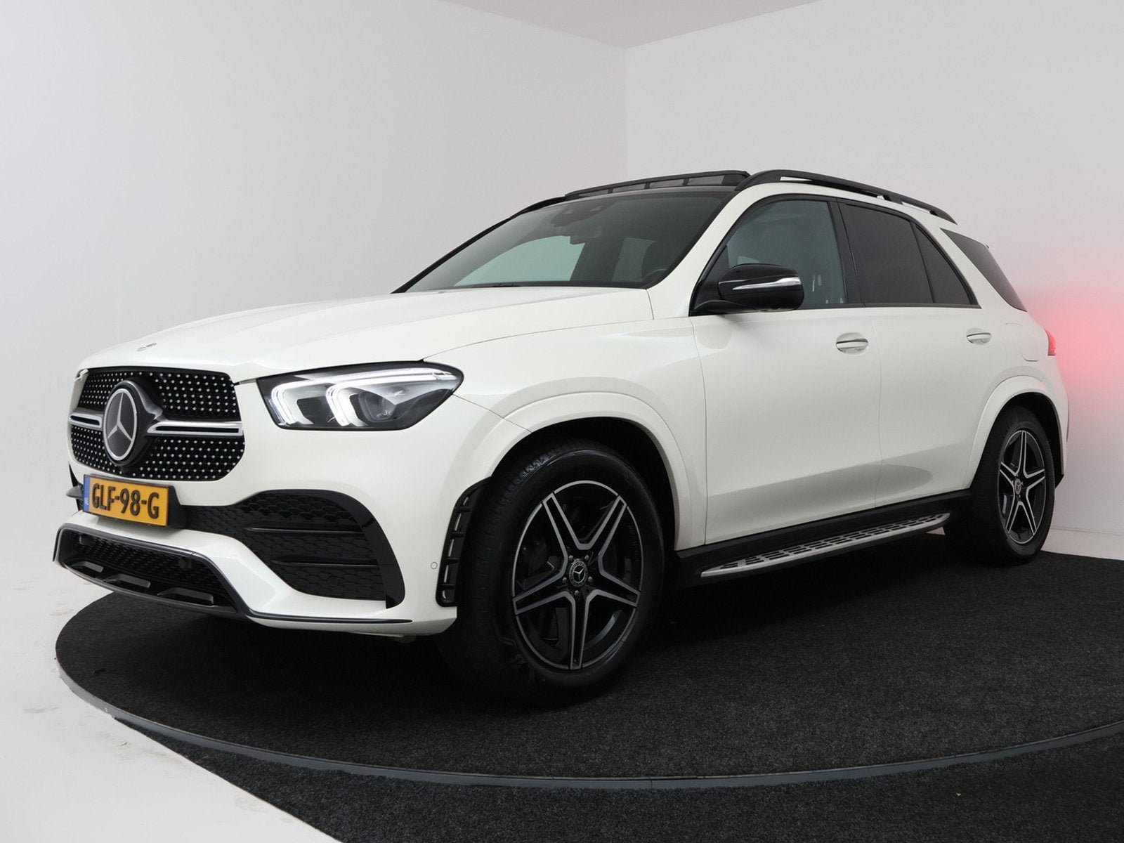 Mercedes-Benz GLE 350 e 4MATIC 333pk 9G-TRONIC 2022 Wit, 4 cilinders, GLE, Wit, Plug-in hybride