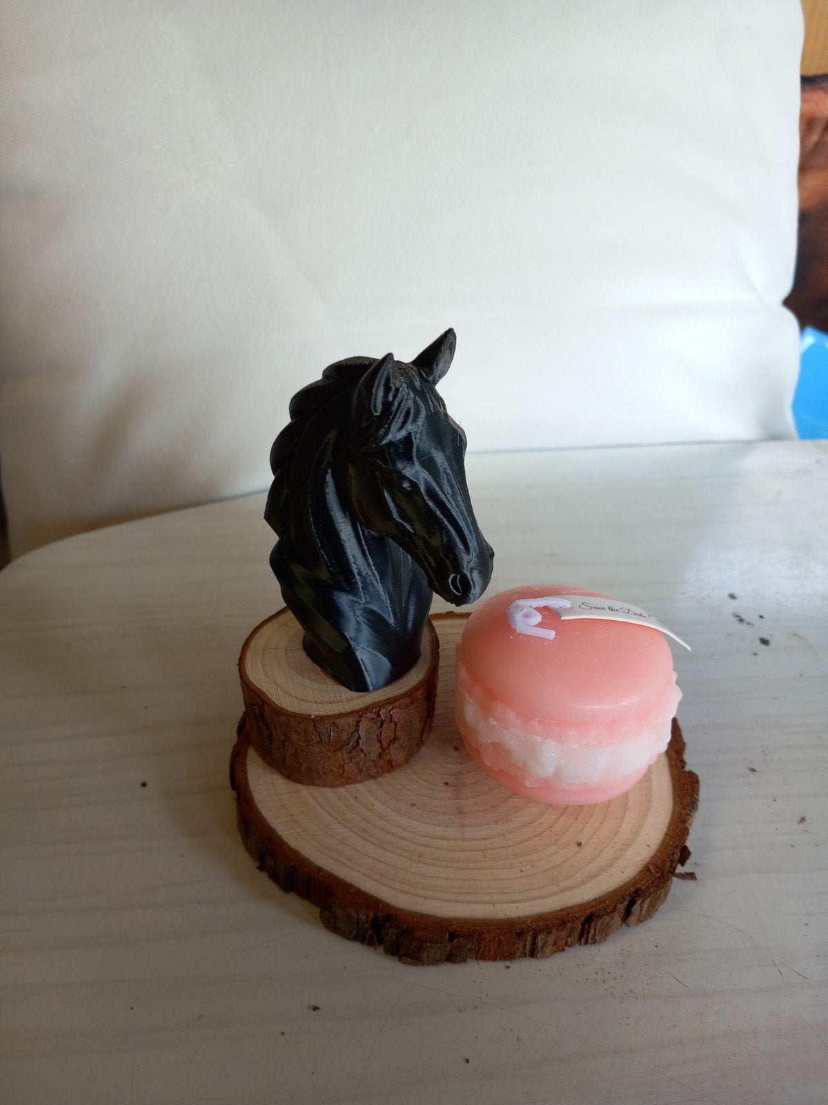 Decoratieve set: Paardenhoofd en Macaron Kaars, Huis en Inrichting, Woonaccessoires | Overige, Zwart, Nieuw, Kunststof, Ophalen of Verzenden