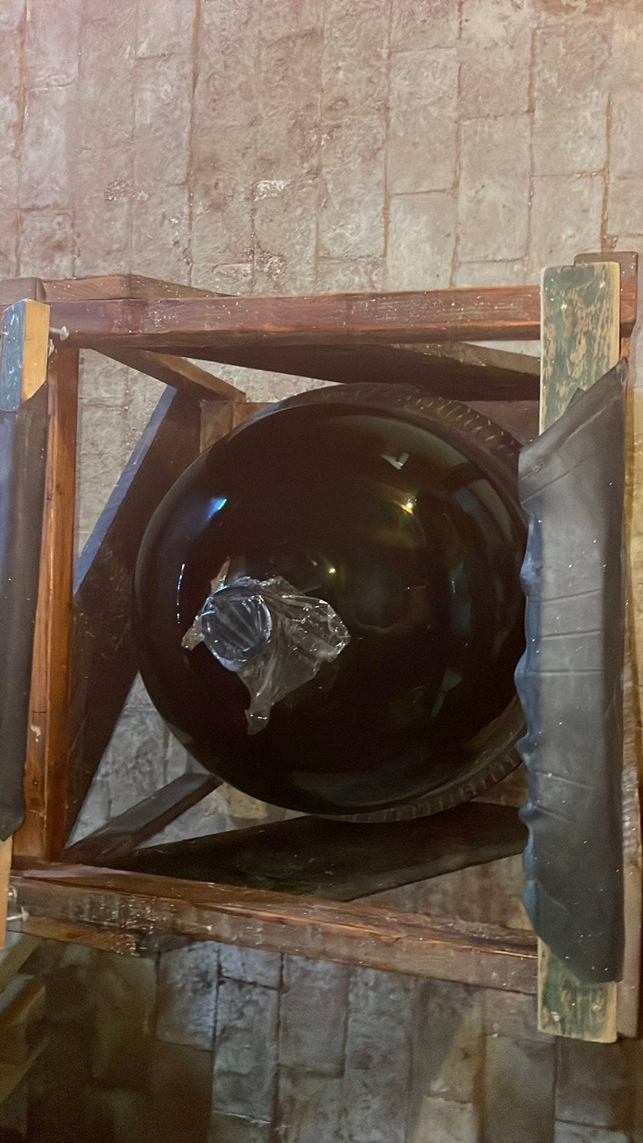 Wijnfles (50 liter) en grote saptank, Ophalen, Zo goed als nieuw