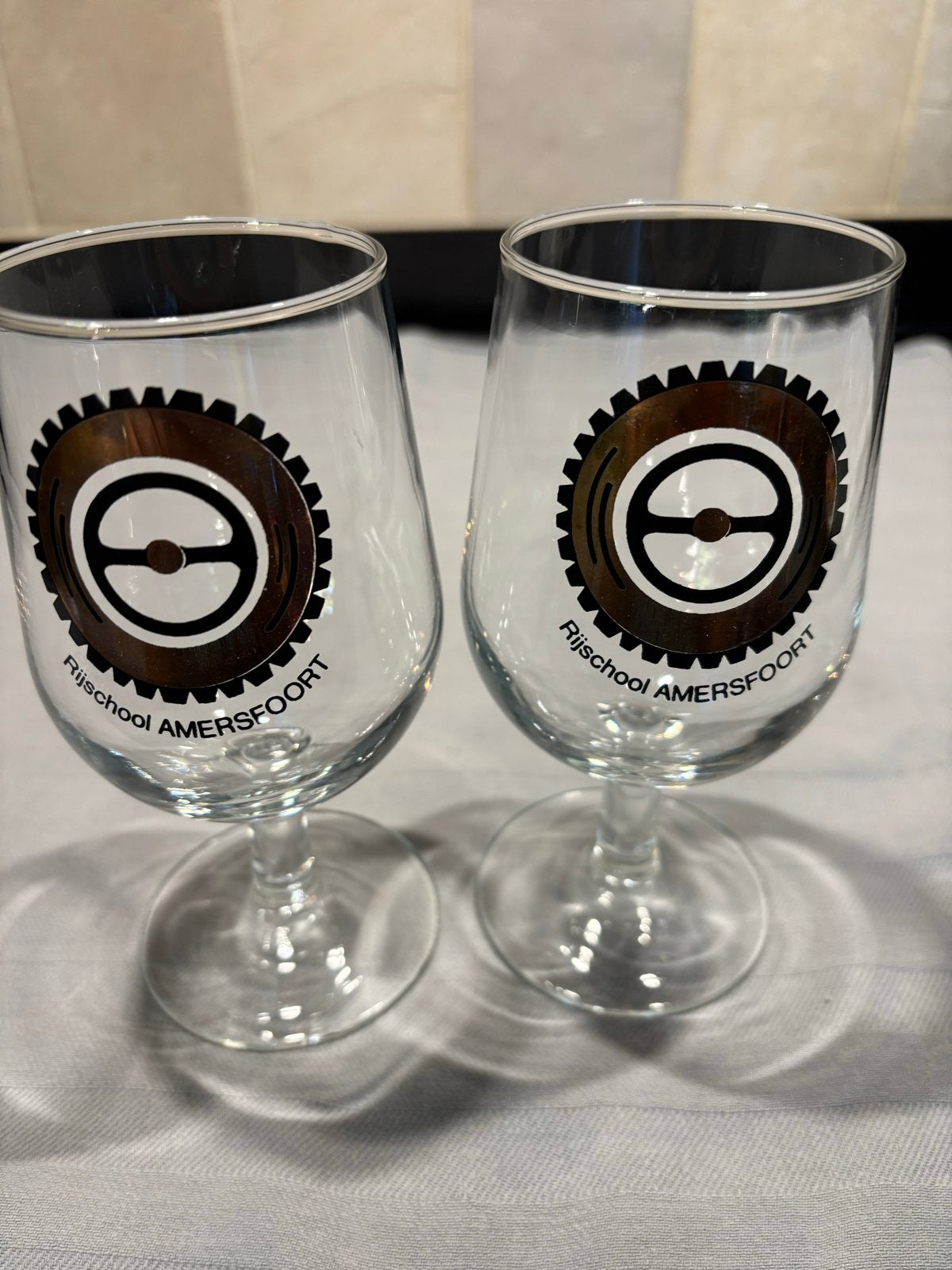 Set van 2 bierglazen Rijschool Amersfoort, Ophalen of Verzenden, Zo goed als nieuw, Glas