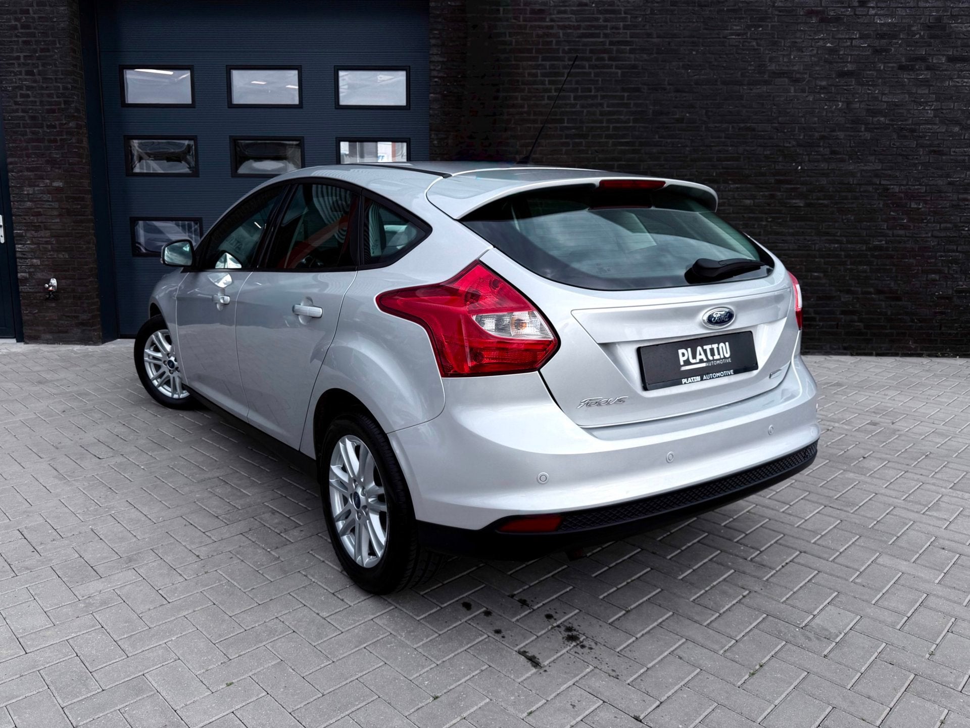 Ford Focus 1.0 EcoBoost |NW.Distr|Cruise|Airco|100pk, Euro 5, Gebruikt, Zwart, 635 kg