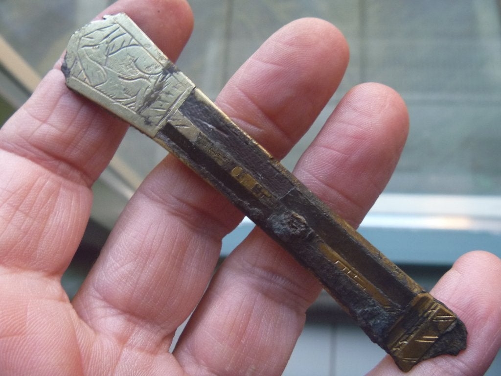 Bodemvondst. Pracht mesheft. Gegraveerd. 14e - 15e eeuw, Ophalen of Verzenden