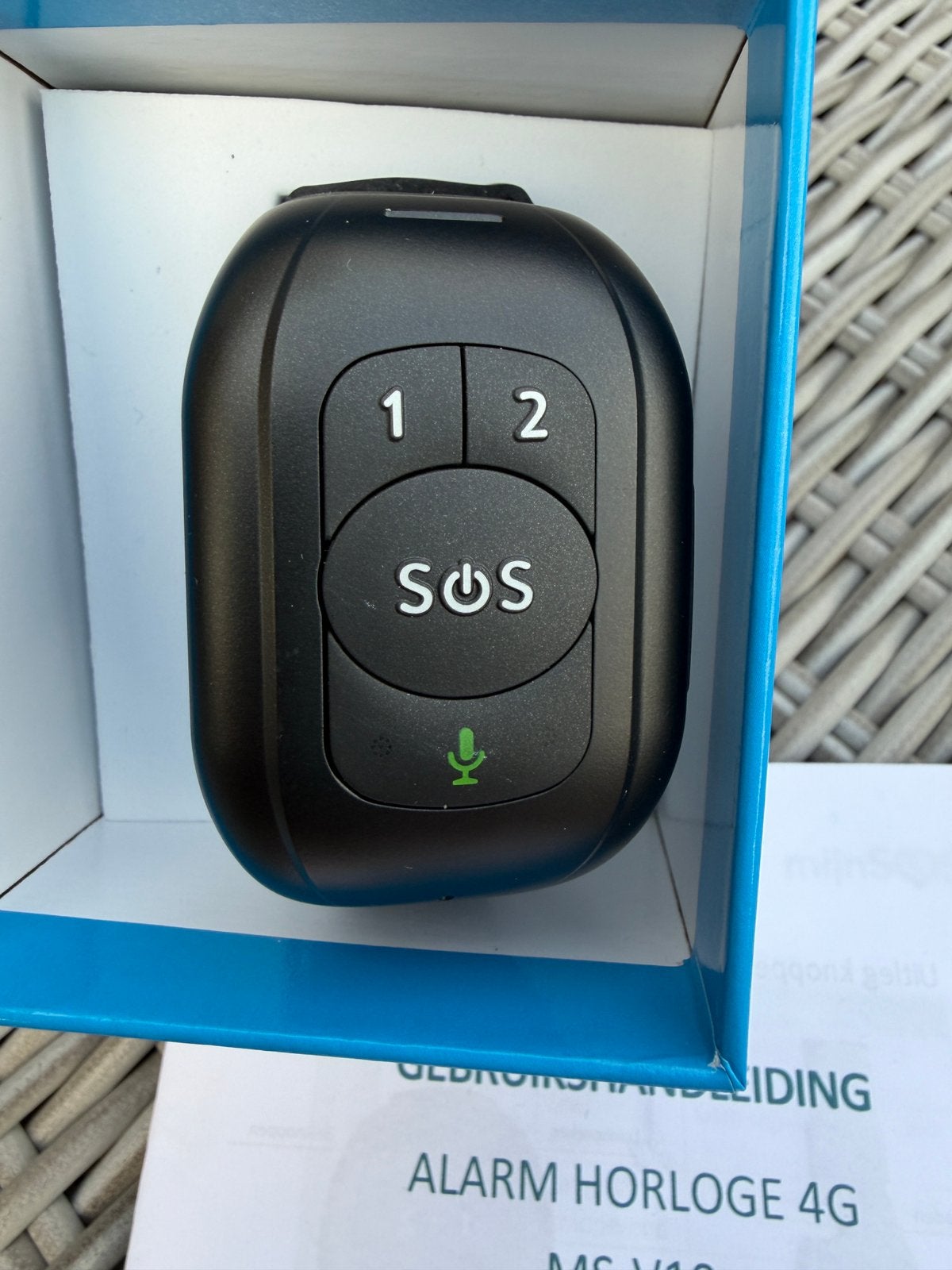 Gps tracker  ,met sos functie ,kleur zwart, Ophalen, Zo goed als nieuw