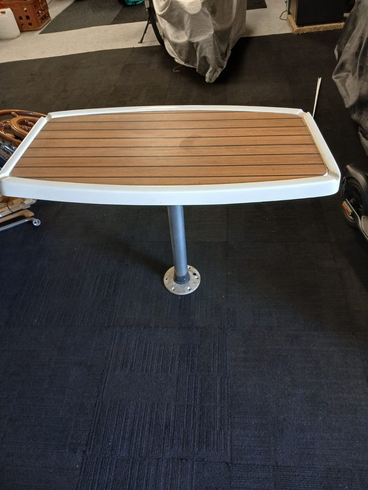 gloednieuwe boot tafel met poot compleet, Ophalen, Nieuw