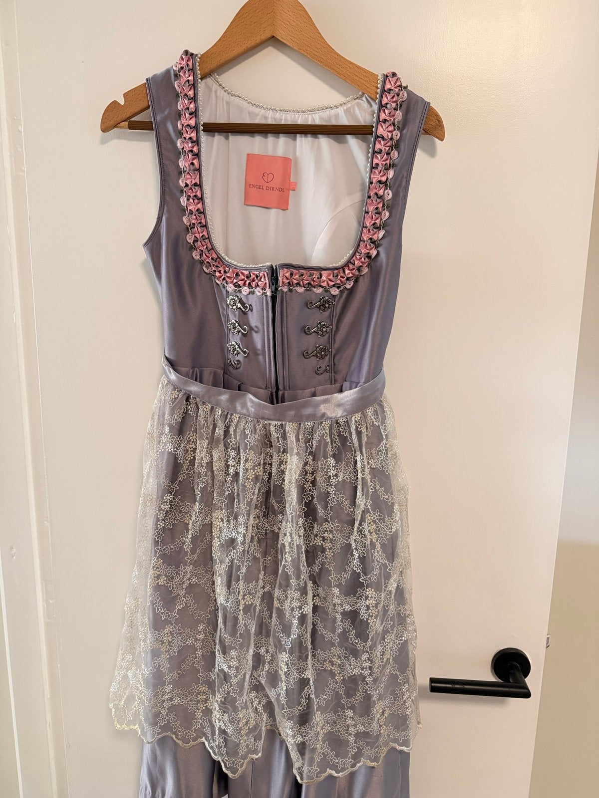 Dirndl Jurk Maat 38 - Paars met Roze Details, Ophalen, Gedragen, Maat 38/40 (M), Paars