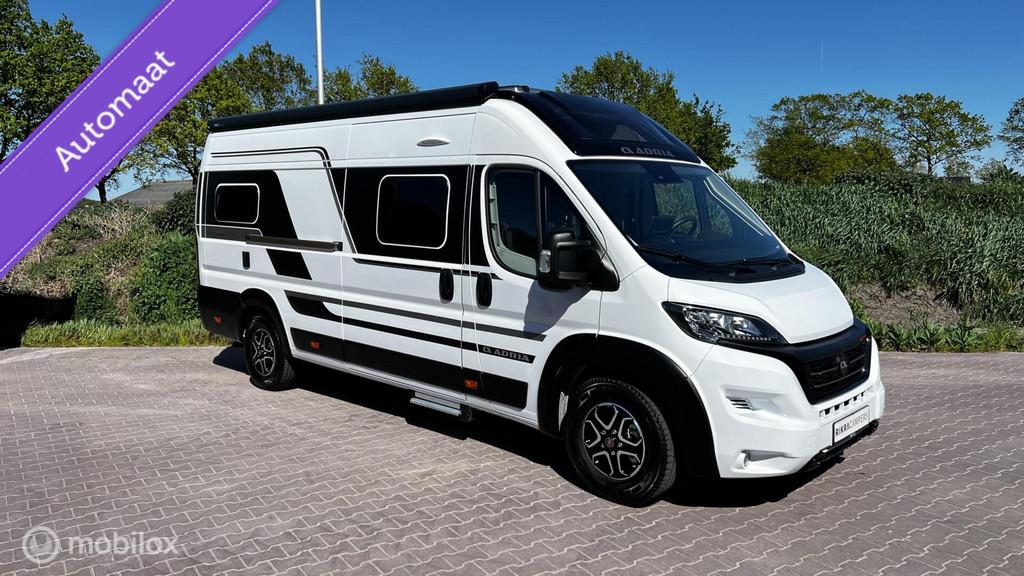 Adria Twin 640 SGX Supreme/AUTOMAAT/Solar/Trekhaak/Nieuwstaa, Caravans en Kamperen, Campers, Automaat, Buscamper of Camperbus