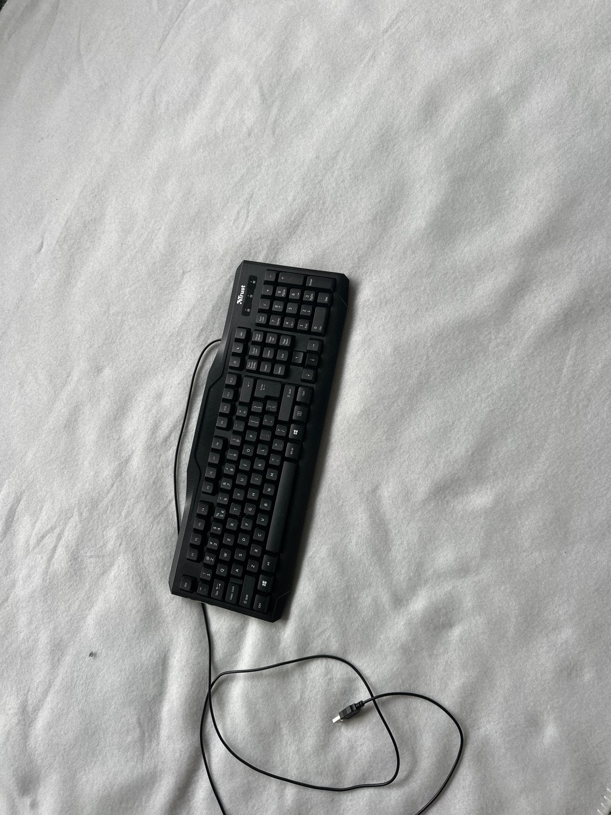 Trust bedraad toetsenbord - Qwerty, Gebruikt, Ophalen of Verzenden, Qwerty, Numeriek gedeelte