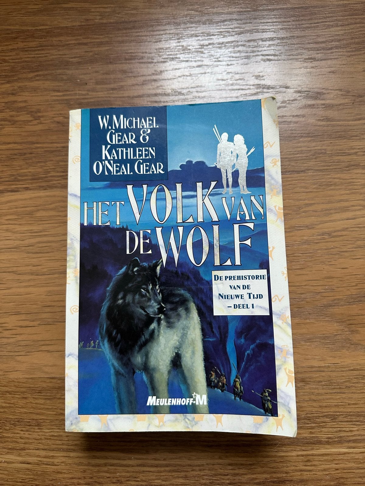 Het Volk van de Wolf, Ophalen of Verzenden, Gelezen