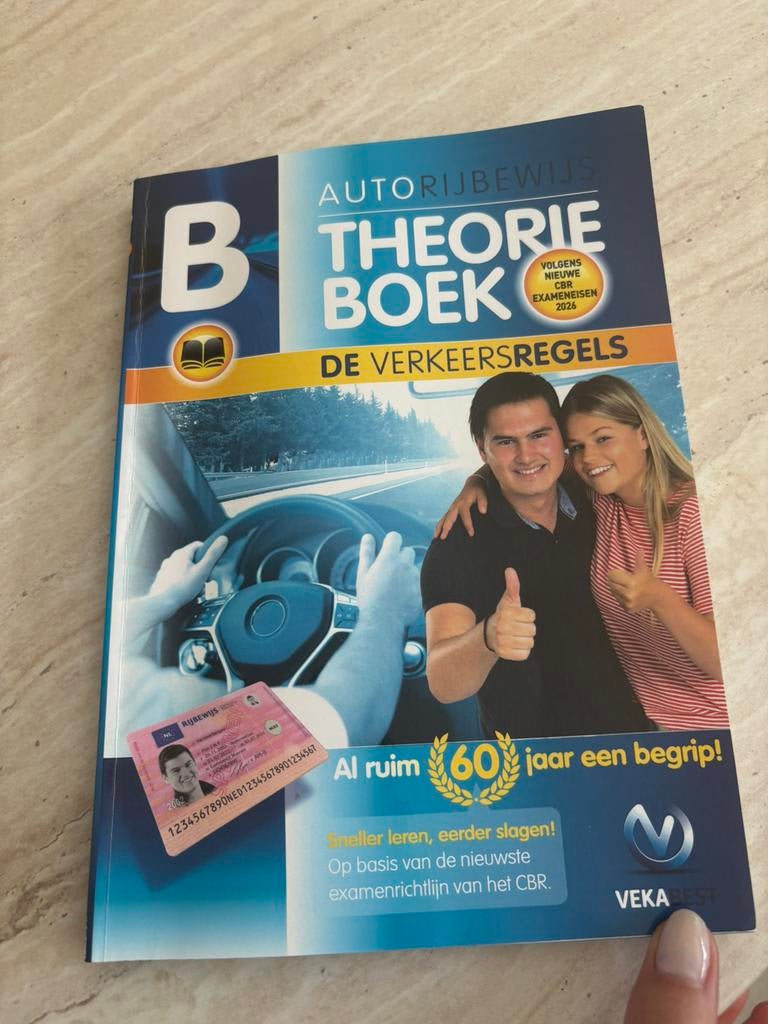 Auto theorie boek 2026, Ophalen of Verzenden, Zo goed als nieuw, Algemeen