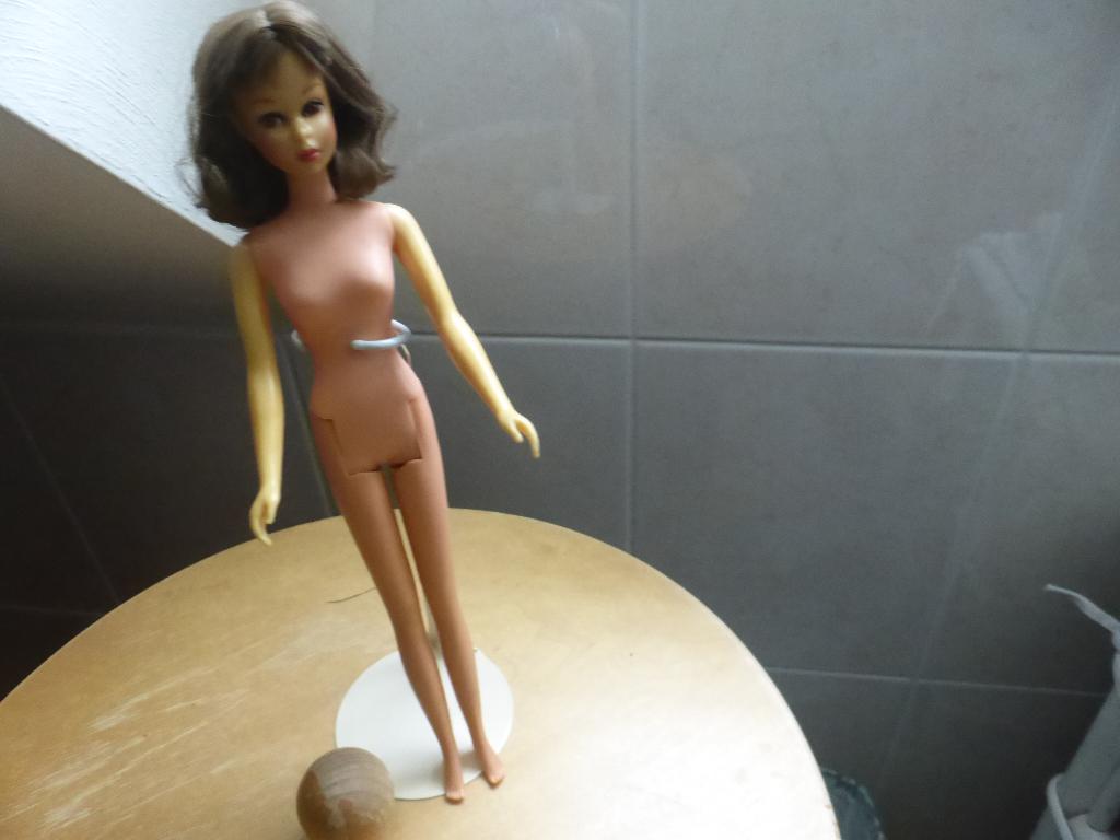 Barbie Vintage, Ophalen of Verzenden, Gebruikt, Pop