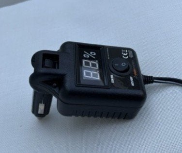 12 Volt jumpstarter voor auto of motorfiets, Auto-onderdelen, Ophalen of Verzenden, Gebruikt