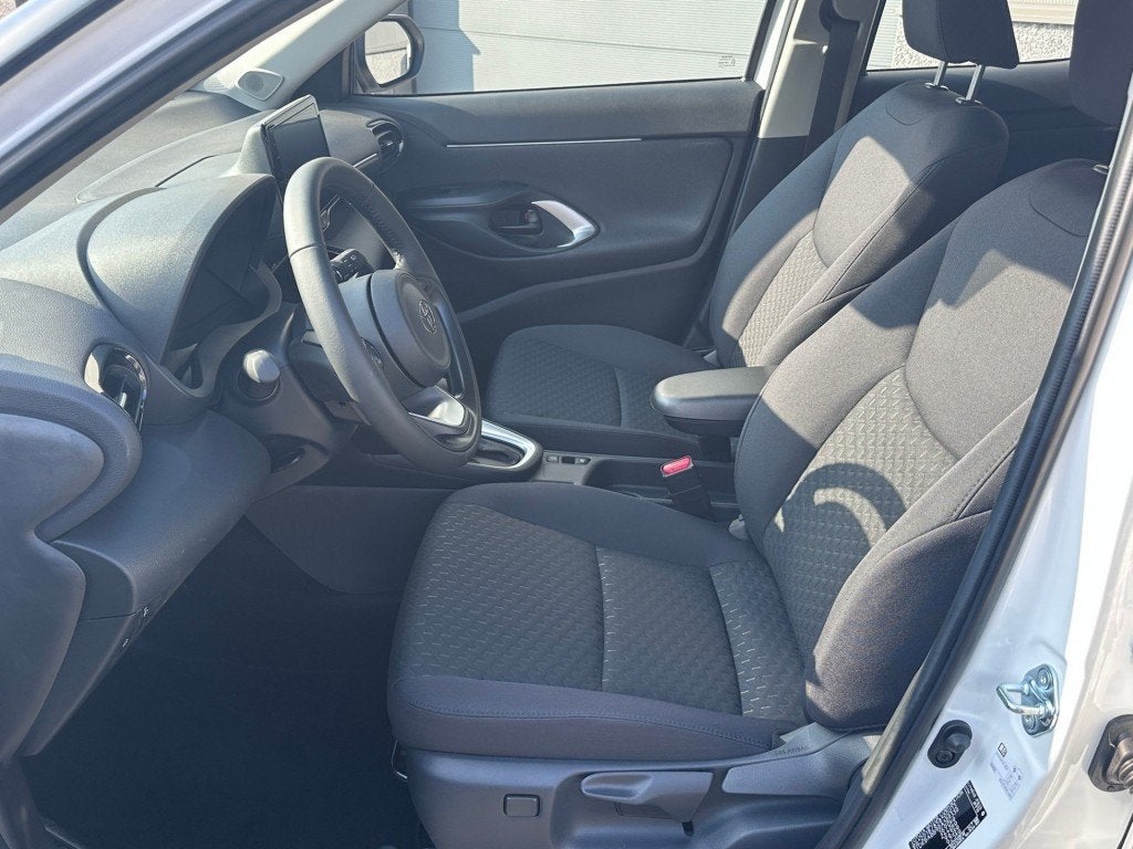 Toyota YARIS CROSS 1.5 HYBRIDE 115pk  Stoelverw., Gebruikt, 116 pk, Wit, 1490 cc