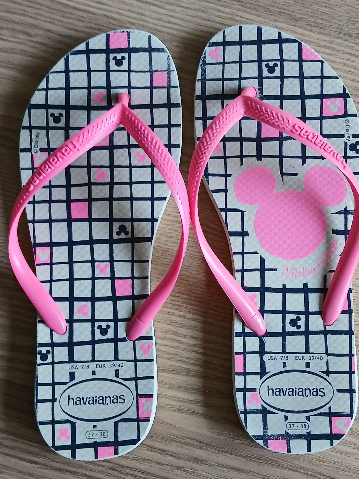 Havaianas Mickey Mouse Slippers  Maat EUR38, Slippers, Ophalen of Verzenden, Roze, Gedragen