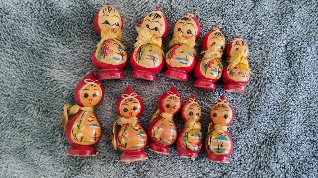 10 oude retro houten mini Matroesjka's poppetjes 2 sets., Ophalen of Verzenden