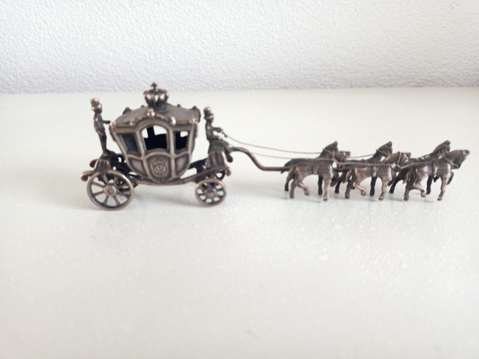 Miniatuur Koets met Paarden - Decoratief Verzamelobject, Ophalen of Verzenden