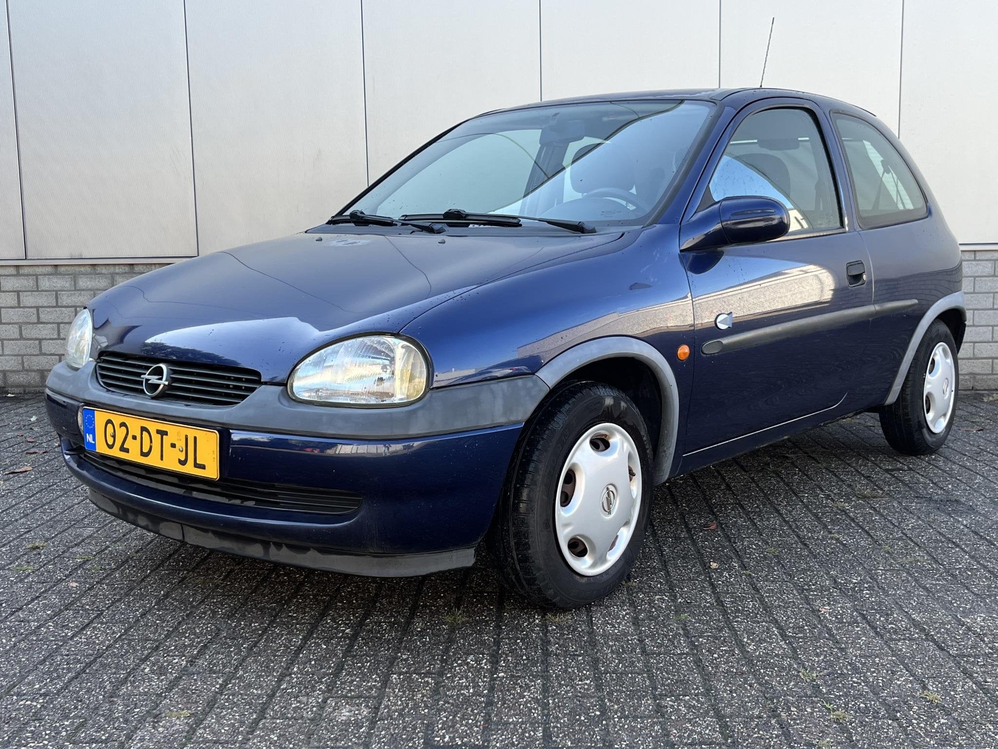 Opel Corsa 1.2i-16V Strada Cool APK 02-2027 AUTOMAAT, Auto's, Gebruikt, 31 €/maand, Airconditioning, Blauw