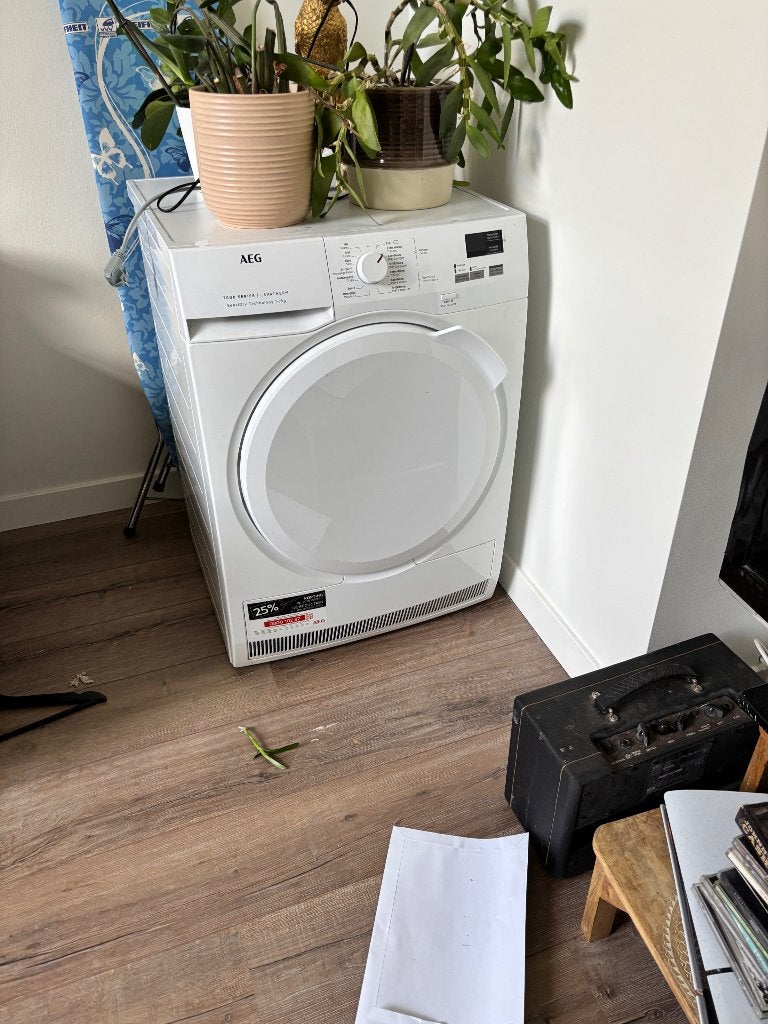 Wasdroger AEG 7000 Series SensiDry warmtepomp droger 7 kg, Ophalen, 6 tot 8 kg, Zo goed als nieuw, 85 tot 90 cm