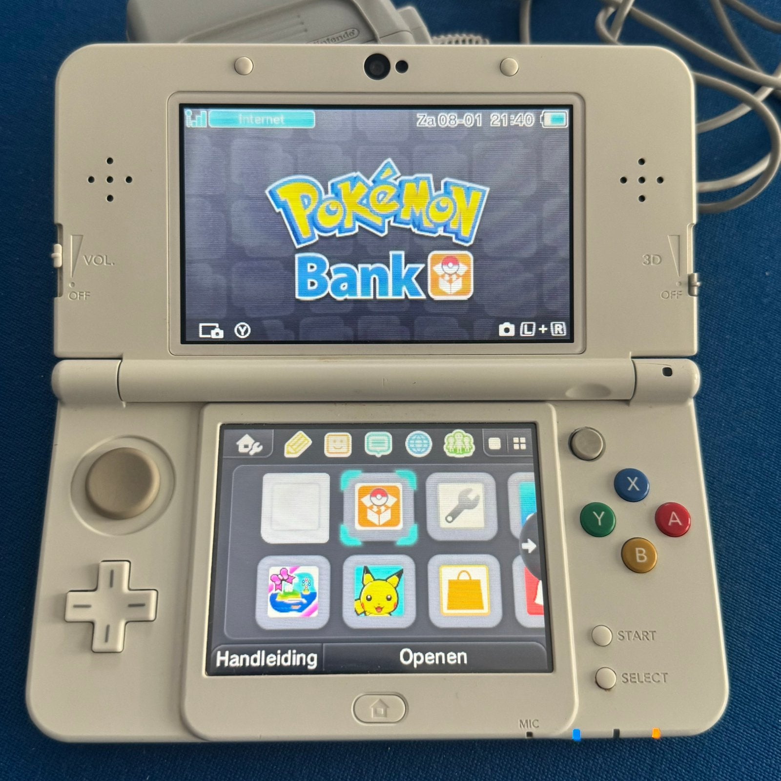 New Nintendo 3DS Animal Crossing eShop Pokemon Bank + Meer, Wit, Ophalen of Verzenden, 3DS, Gebruikt