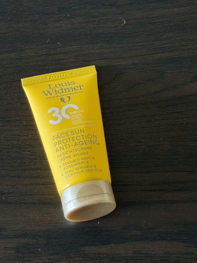 Louis Widmer Face Sun Protection Anti Ageing SPF 30 50ml, Ophalen of Verzenden, Zo goed als nieuw, Gehele gezicht, Verzorging