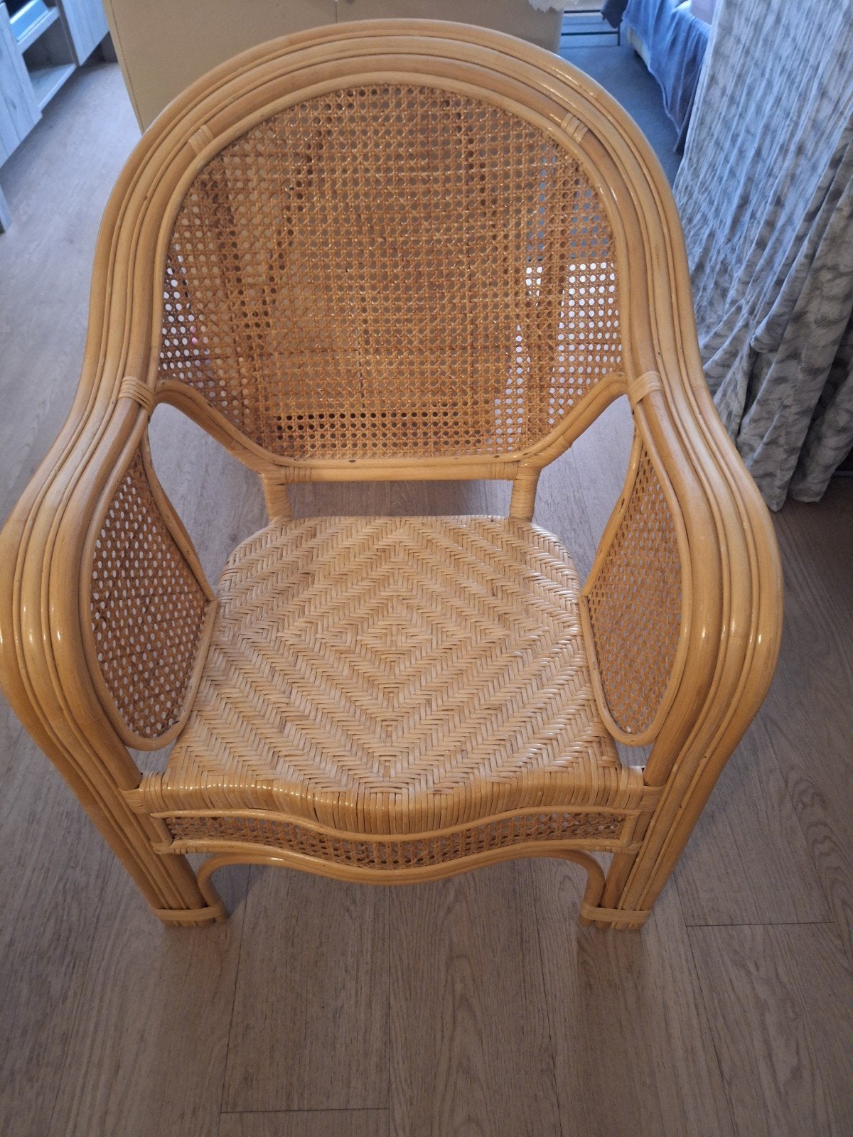 rotan stoel, Huis en Inrichting, Stoelen, Ophalen, Bruin, Riet of Rotan, Zo goed als nieuw