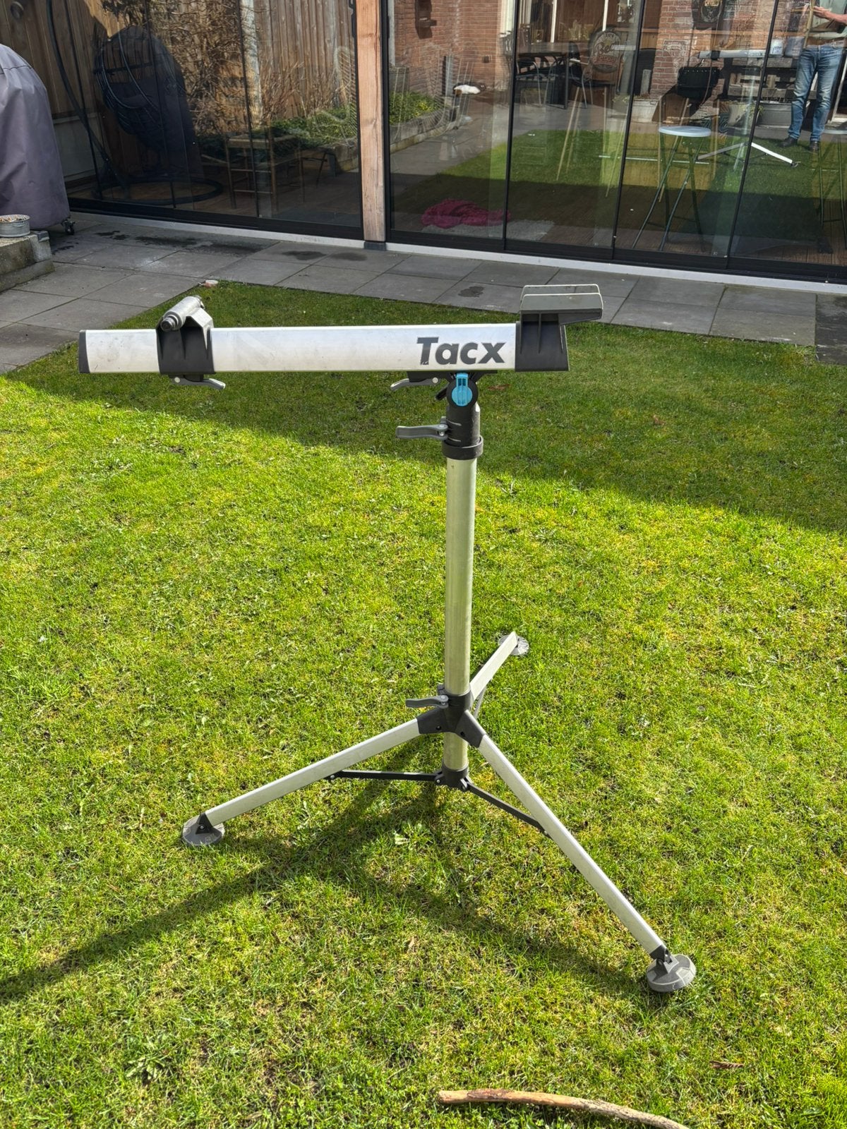 Tacx montagestandaard, Ophalen, Zo goed als nieuw
