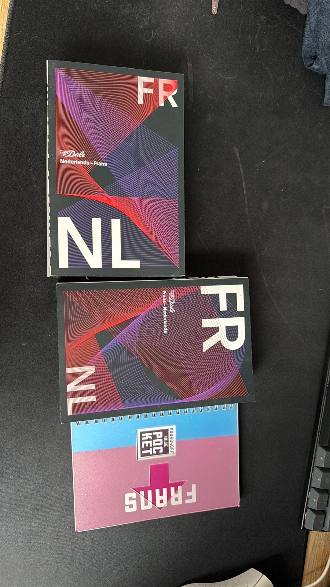 Van Dale Pocketwoordenboeken Nederlands-Frans en FR-NL, Ophalen, Frans, Zo goed als nieuw, Van Dale