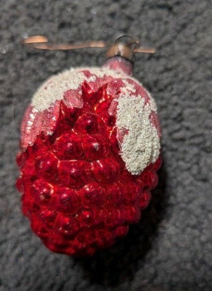oude kerstbal aardbei, Ophalen of Verzenden