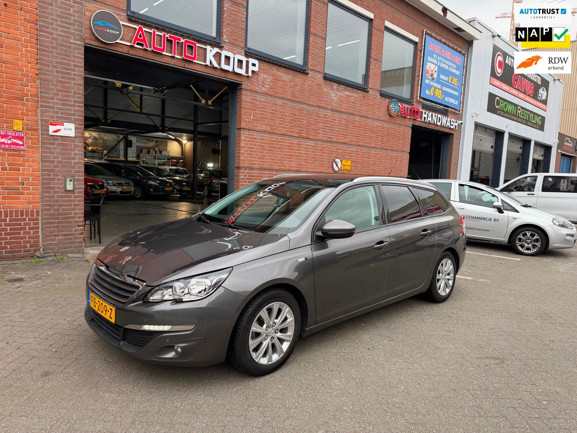 Peugeot 308 SW 1.2 PureTech Style Panoramadak Clima PdC NaP, Voorwielaandrijving, Gebruikt, Euro 6, 1199 cc