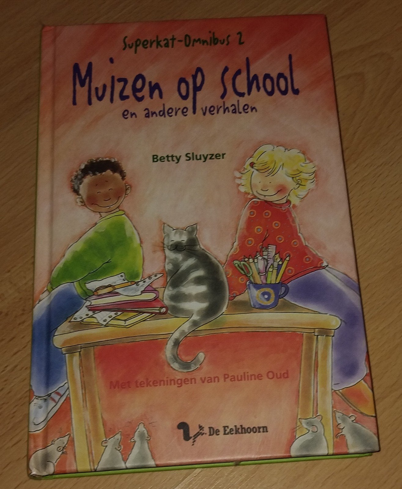 Superkat-Omnibus 2: Muizen op school en andere verhalen, Ophalen of Verzenden, Gelezen, Betty Sluyzer, Fictie algemeen