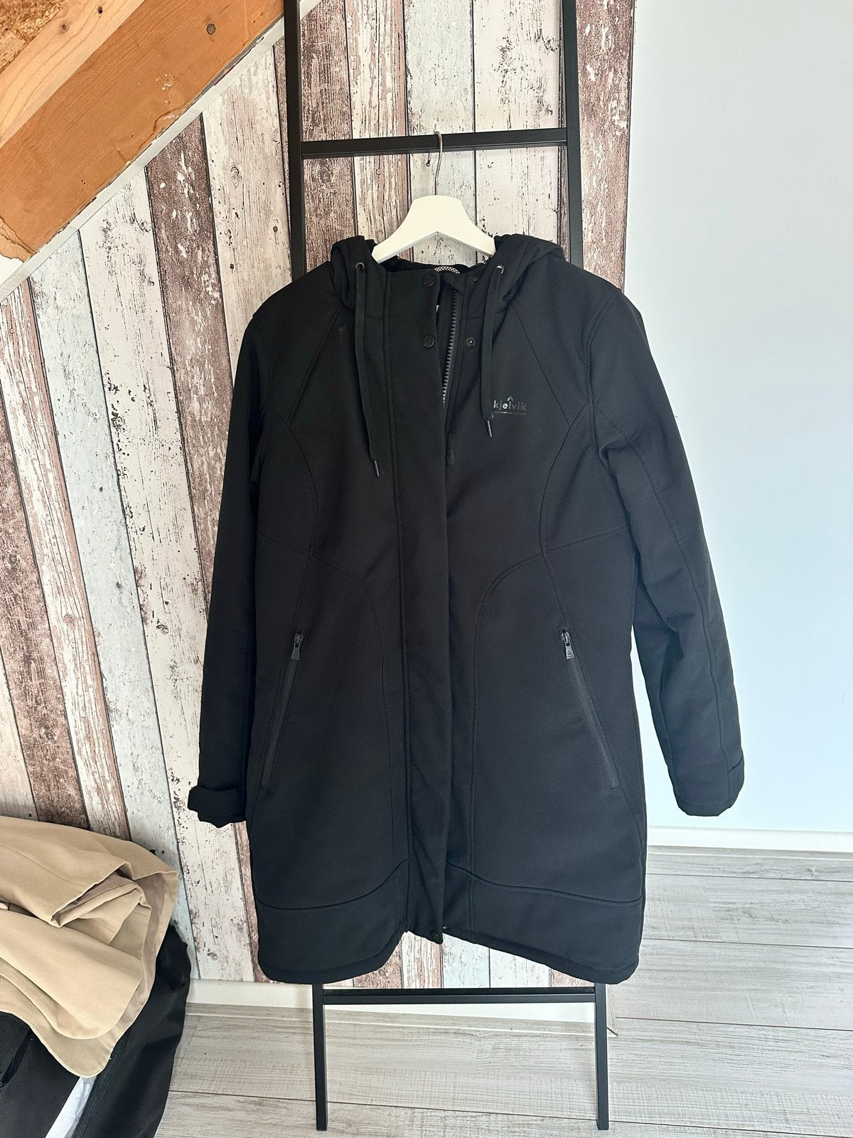 Kjelvik winterjas parka zwart maat L, Ophalen of Verzenden, Zo goed als nieuw, Maat 42/44 (L), Zwart