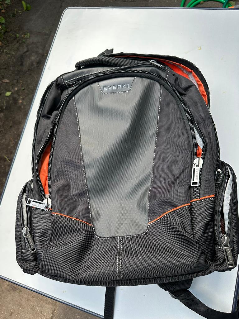 laptoprugzak, Computers en Software, Laptoptassen, 17 inch of meer, Ophalen of Verzenden, Zwart, Overige merken