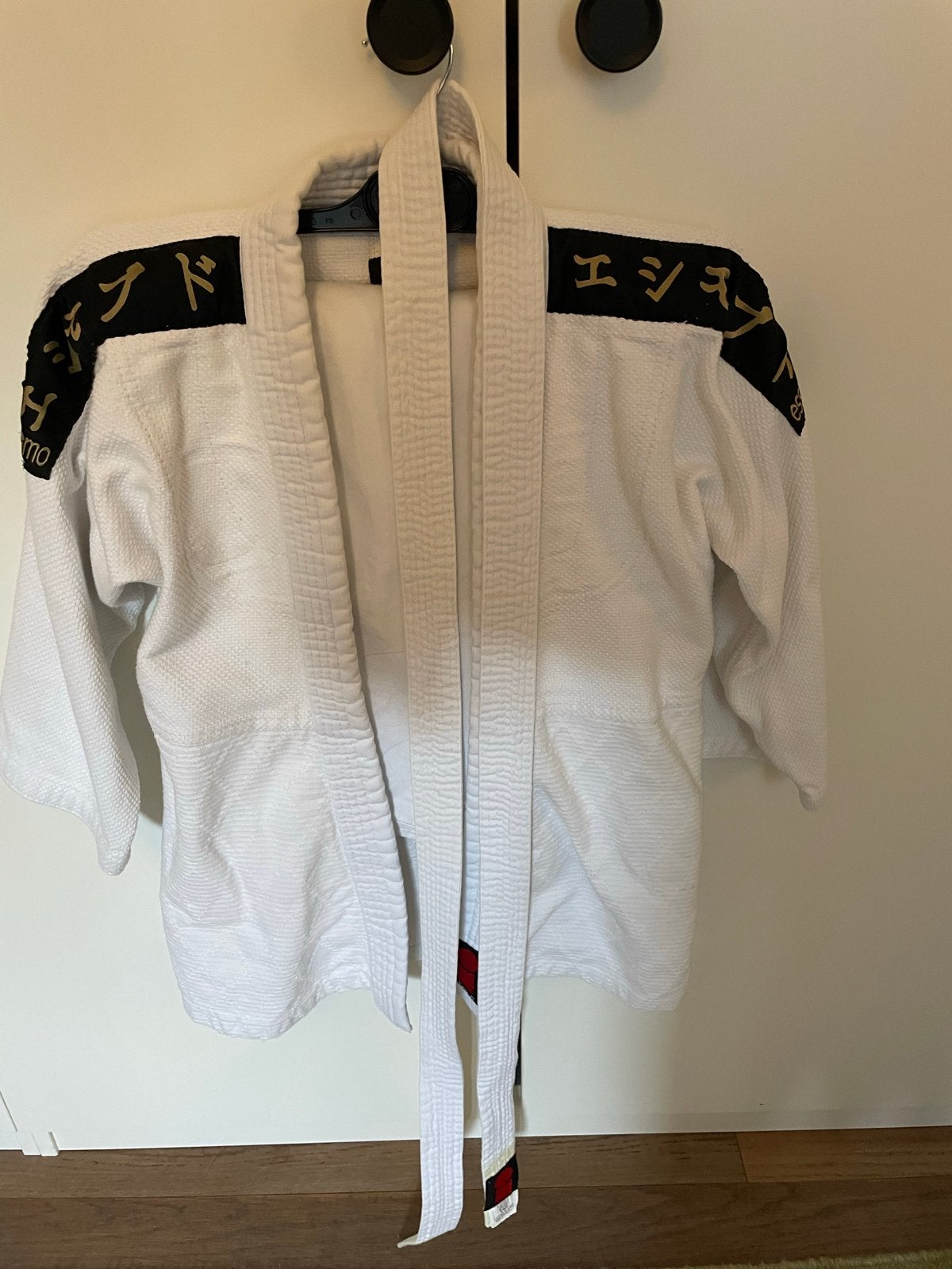 Judopak maat 140 - Essimo, Sport en Fitness, Vechtsporten en Zelfverdediging, Ophalen, Gebruikt, Maat XS of kleiner, Judo