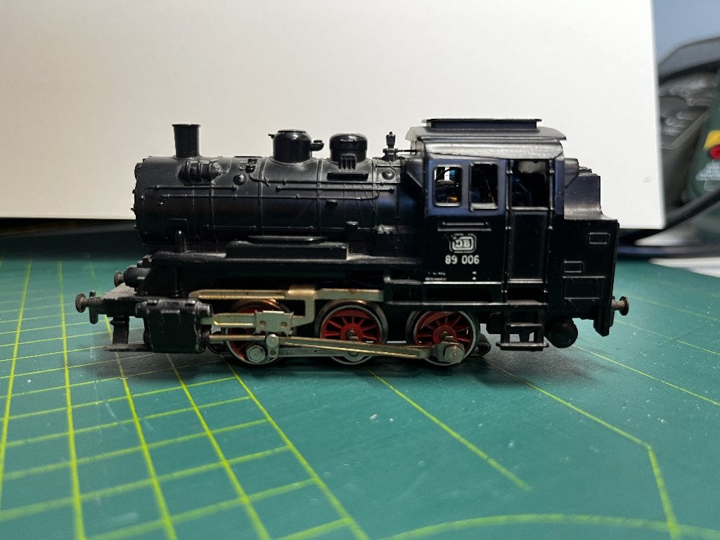 Marklin Trein 89 006 DB met rails, Hobby en Vrije tijd, Ophalen, Gebruikt, Gelijkstroom, Rails